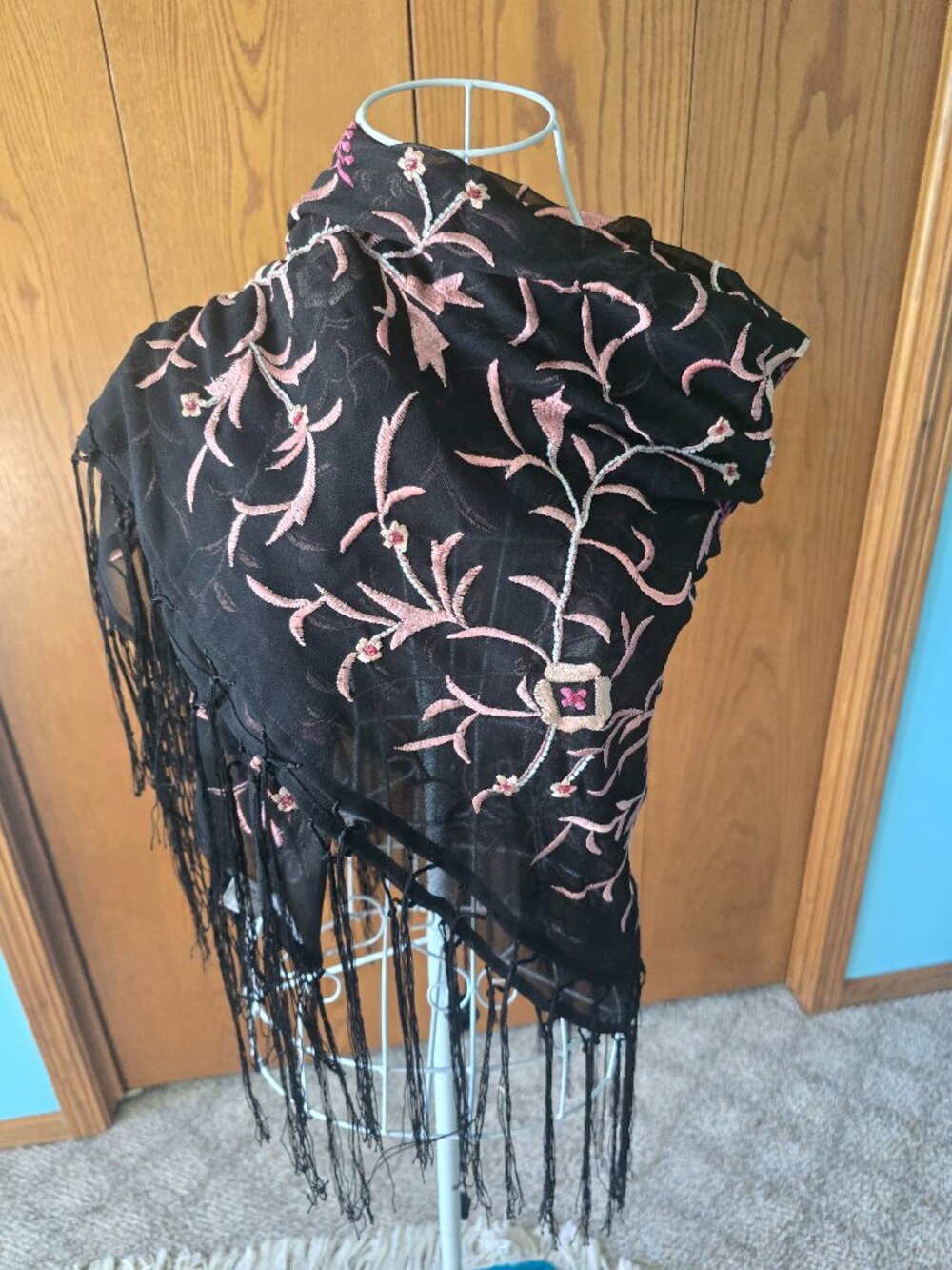 Vintage Newport News Embroidered Fringe Scarf – 38” Square, Mint